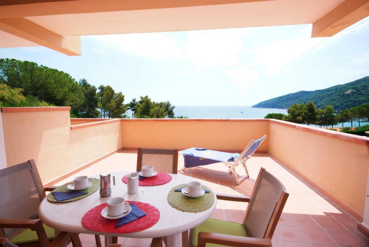Casa Del Golfo Aparthotel Lacona Exteriör bild
